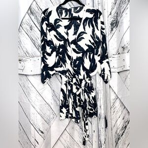 ELAN Black & White Romper/Cover-Up Medium